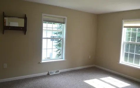 33 Centerwood Drive Concord NH 03301
