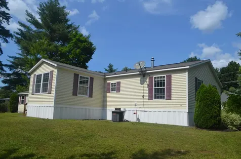 33 Centerwood Drive Concord NH 03301