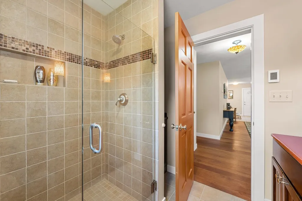 4 Foxhollow Court East Kingston NH 03827