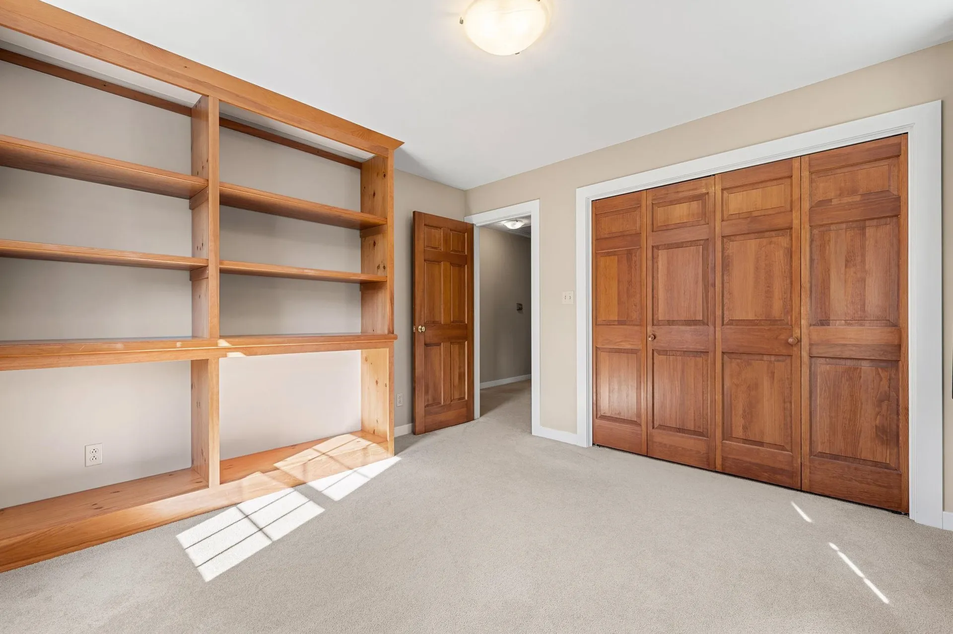 4 Foxhollow Court East Kingston NH 03827