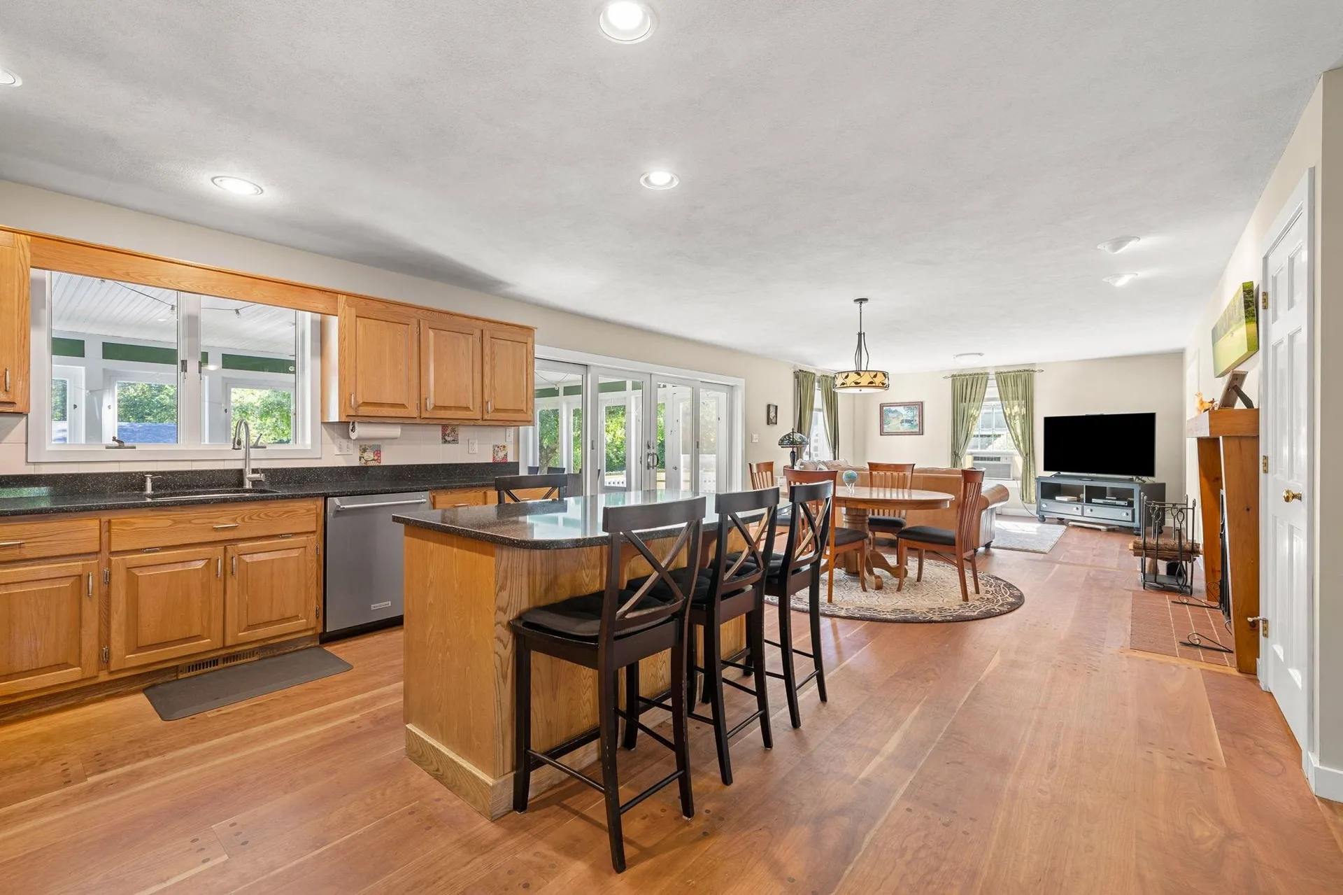 4 Foxhollow Court East Kingston NH 03827