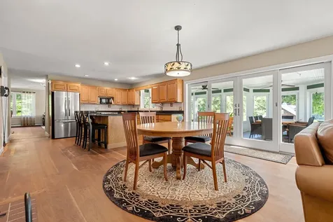 4 Foxhollow Court East Kingston NH 03827