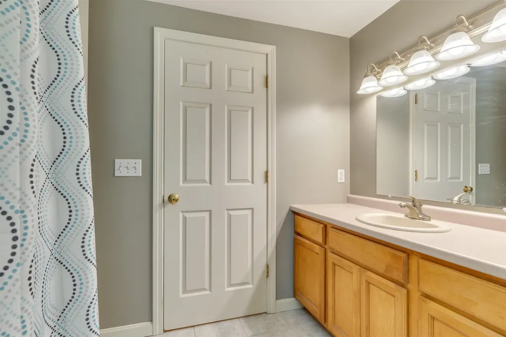 24 Heritage Drive Berwick ME 03901