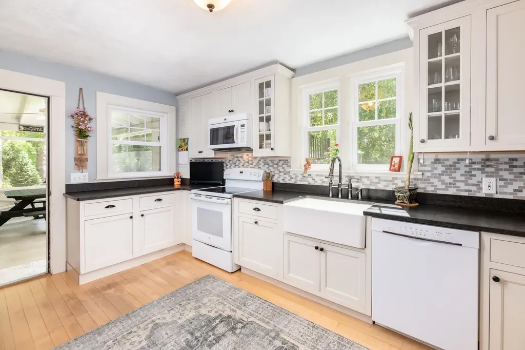 3 Hillrise Lane Meredith NH 03253