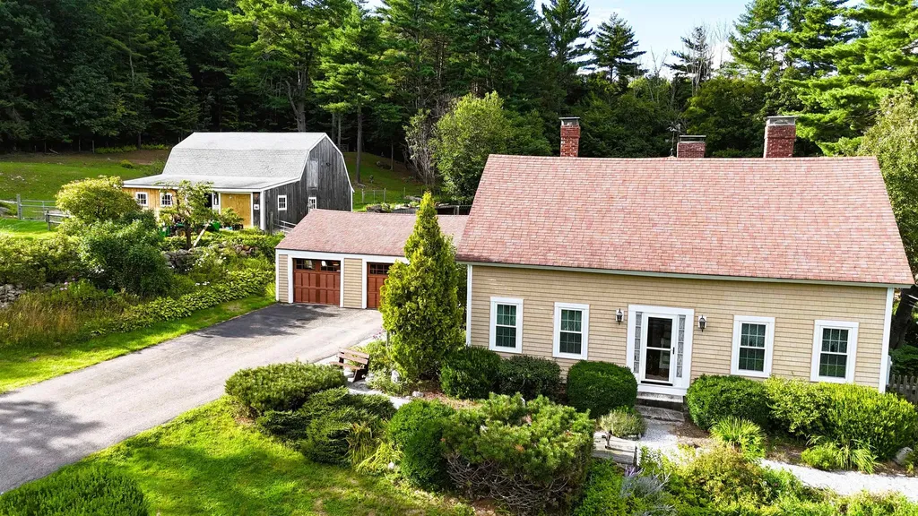 433 E Deering Road Deering NH 03244