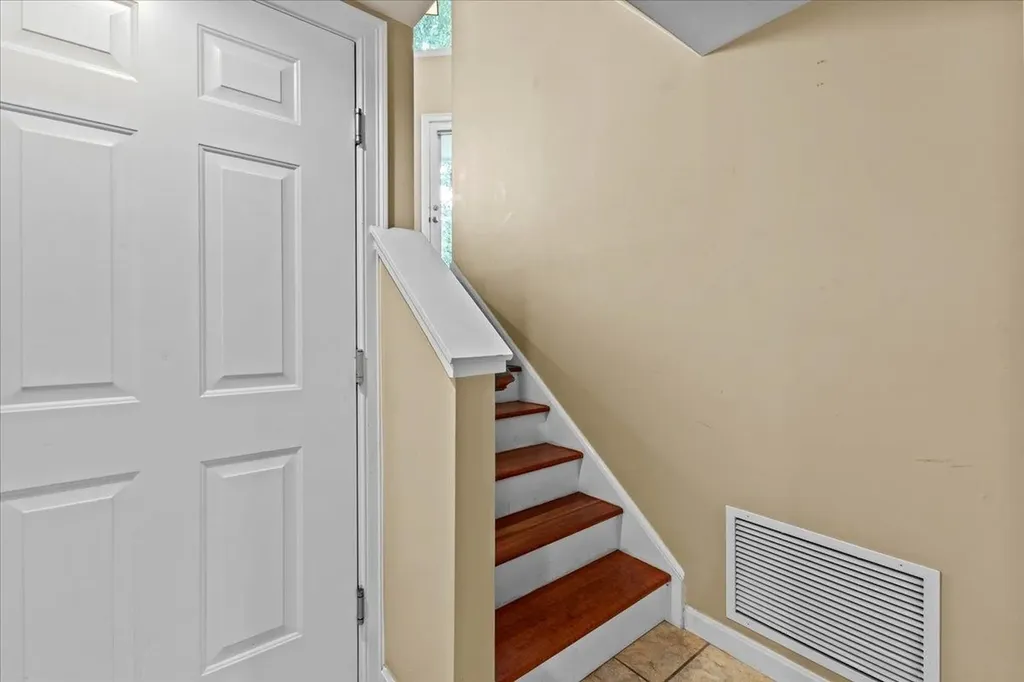 189 Park Road South Burlington VT 05403