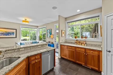 189 Park Road South Burlington VT 05403