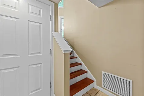 189 Park Road South Burlington VT 05403