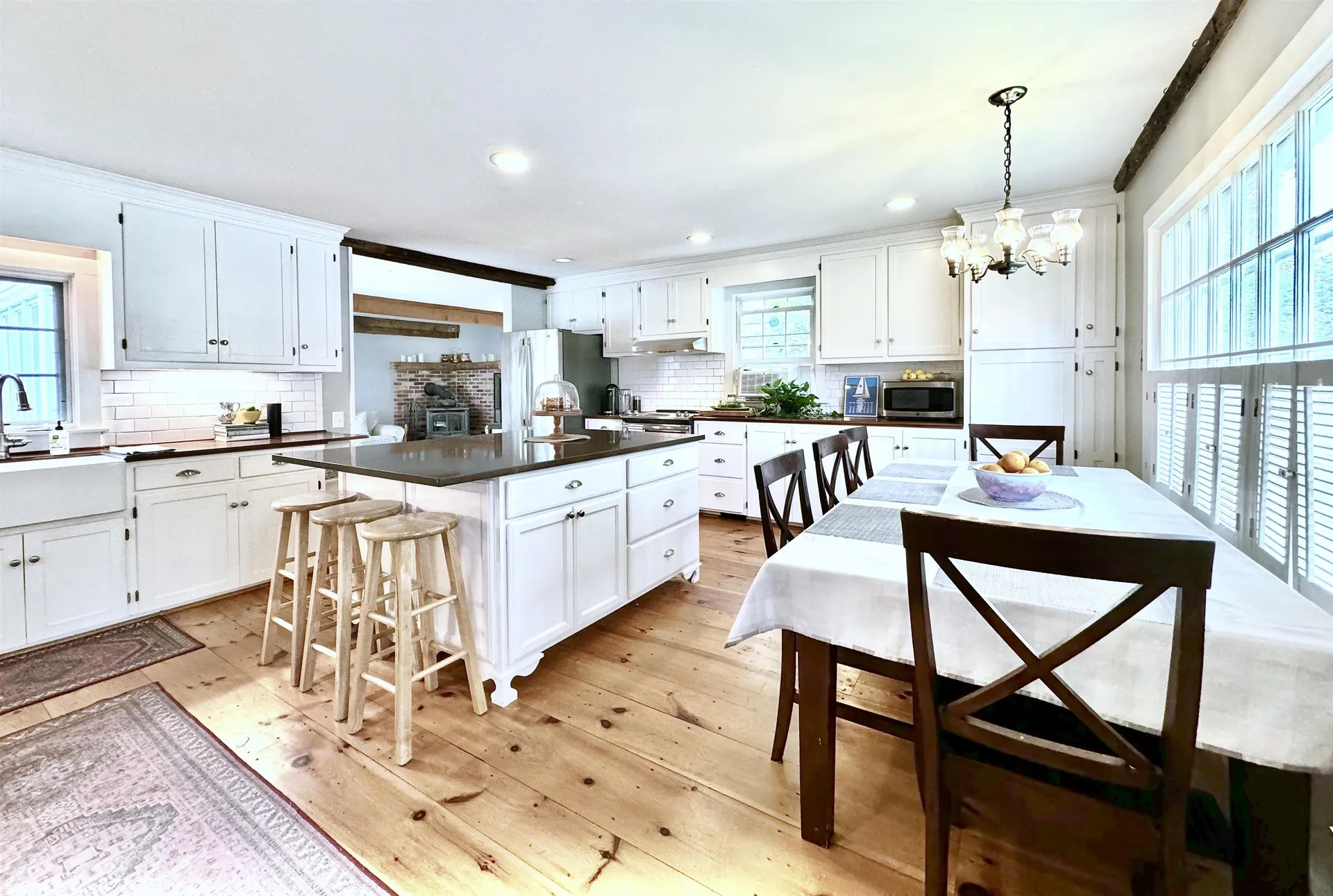 11 Foundry Street Amherst NH 03031