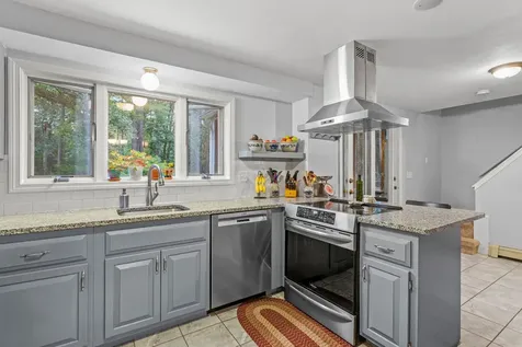 12 Kelsey Drive Durham NH 03824