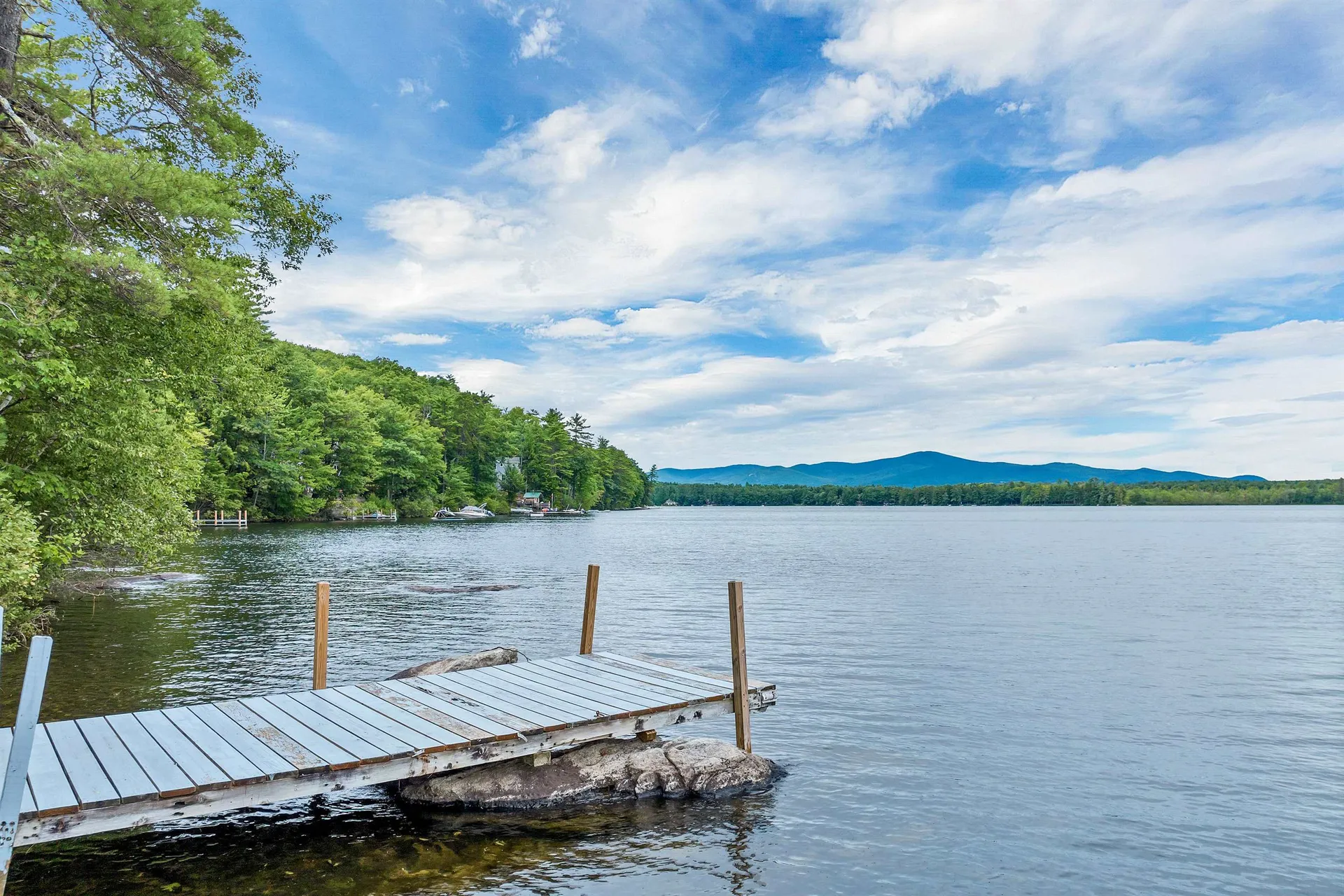 27 Governor Wentworth Highway Tuftonboro NH 03894