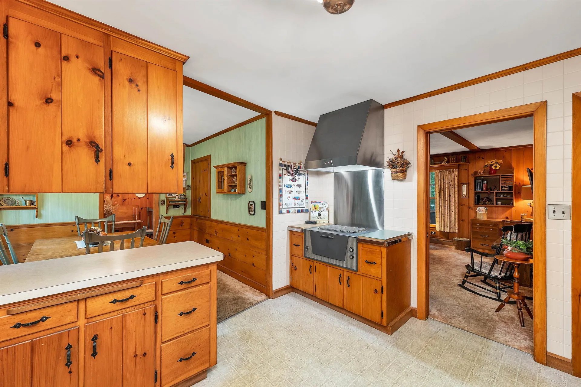 27 Governor Wentworth Highway Tuftonboro NH 03894
