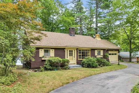 27 Governor Wentworth Highway Tuftonboro NH 03894