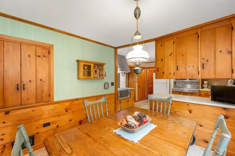 27 Governor Wentworth Highway Tuftonboro NH 03894