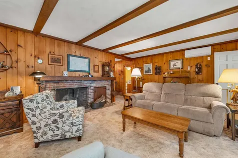 27 Governor Wentworth Highway Tuftonboro NH 03894