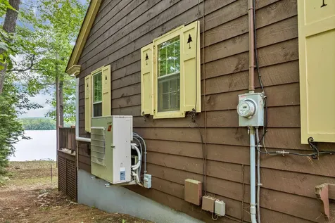 27 Governor Wentworth Highway Tuftonboro NH 03894