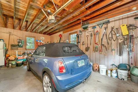 27 Governor Wentworth Highway Tuftonboro NH 03894