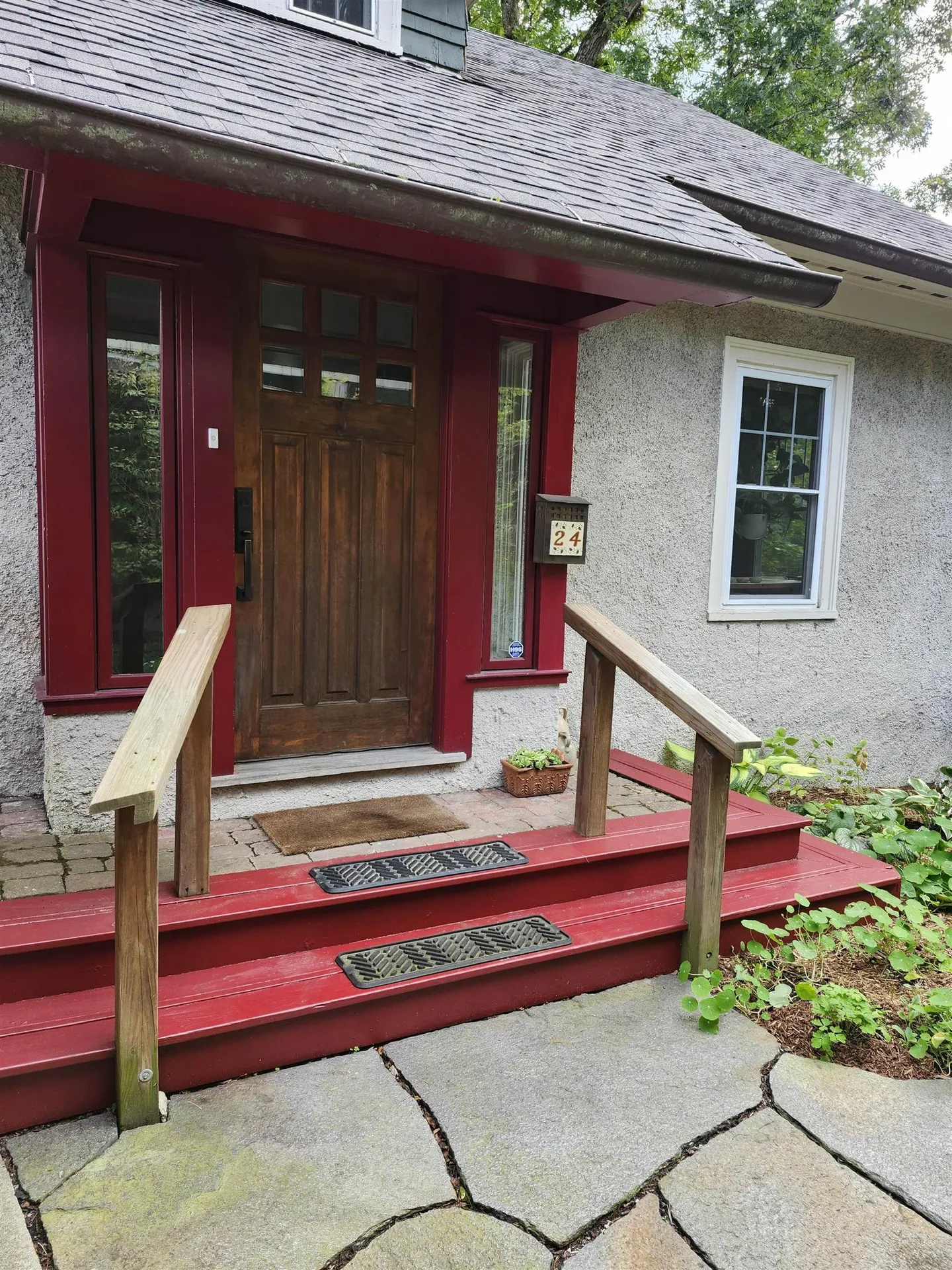 24 Oak Crest Brattleboro VT 05301