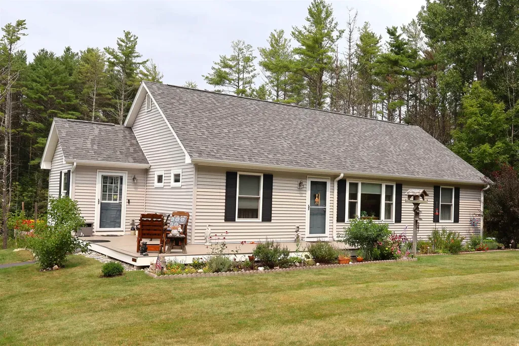 52 Bonner Road Plainfield NH 03770