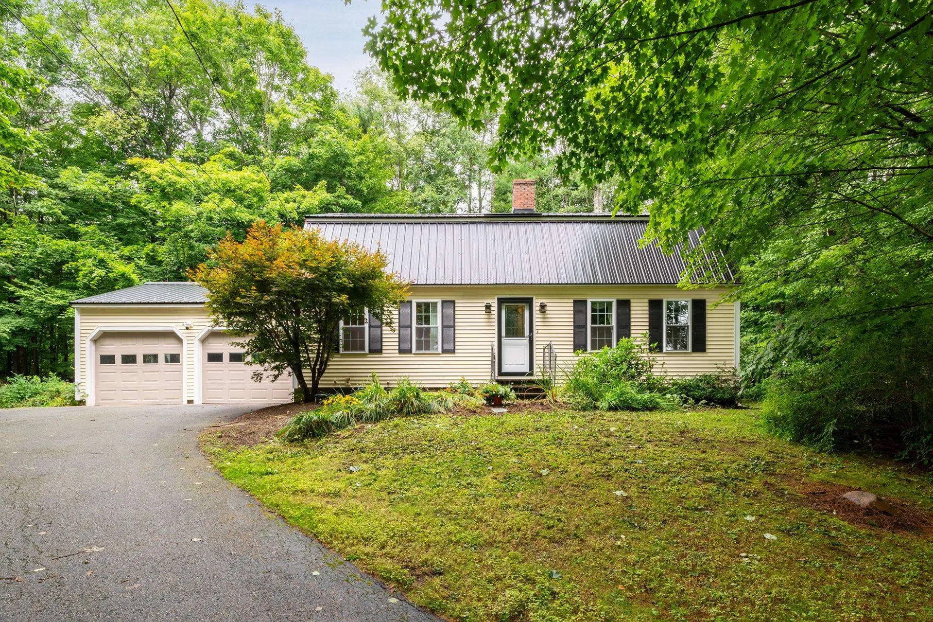 20 Mountain View Drive Peterborough NH 03458