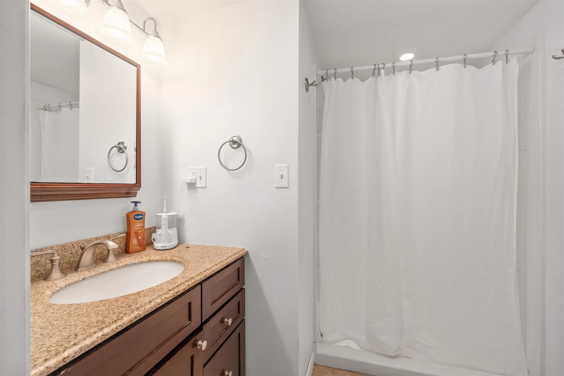 1 Donnas Lane Hampton NH 03842