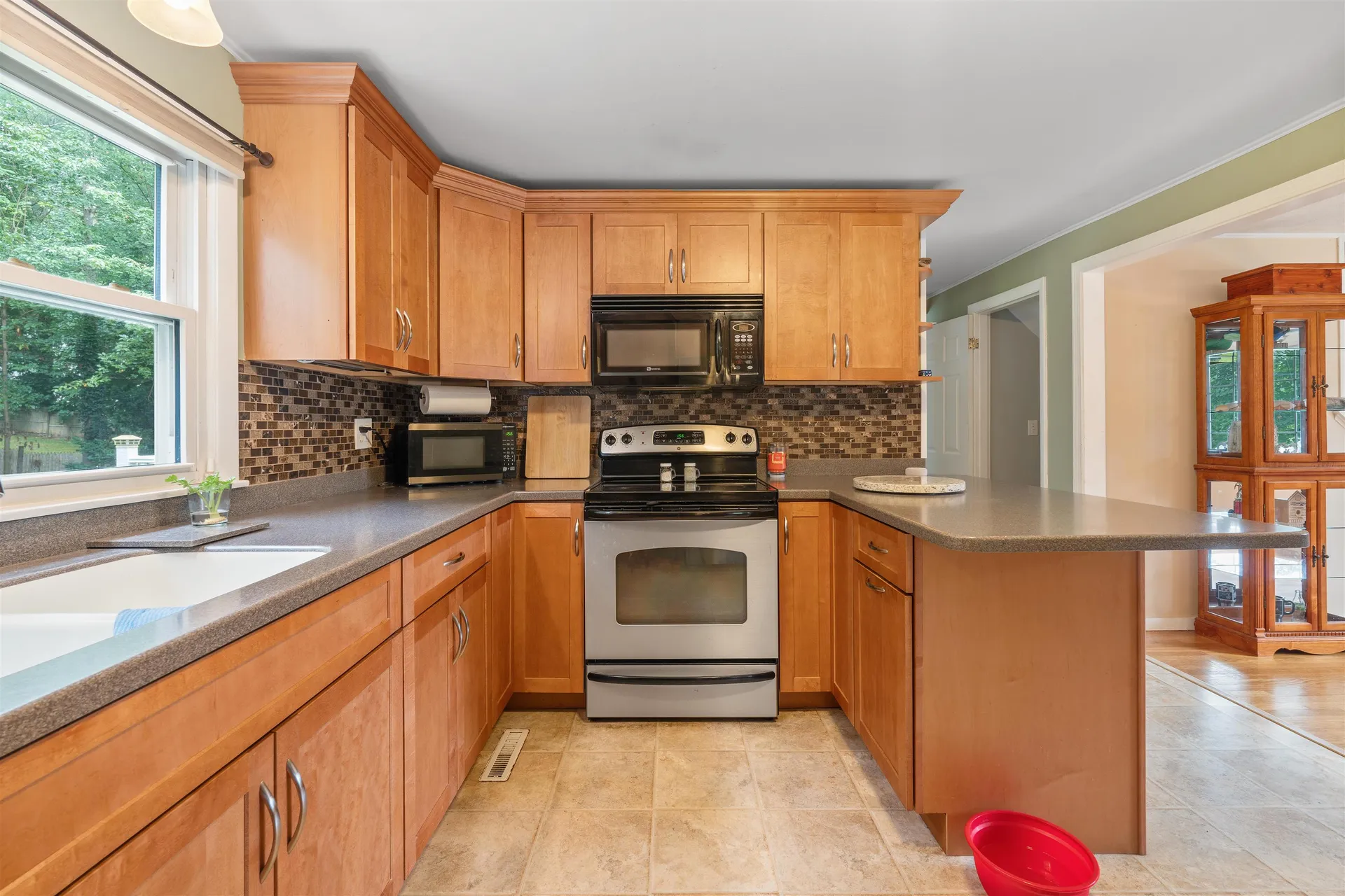 1 Donnas Lane Hampton NH 03842