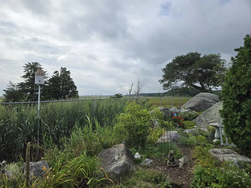 308 State Route 286 Seabrook NH 03874