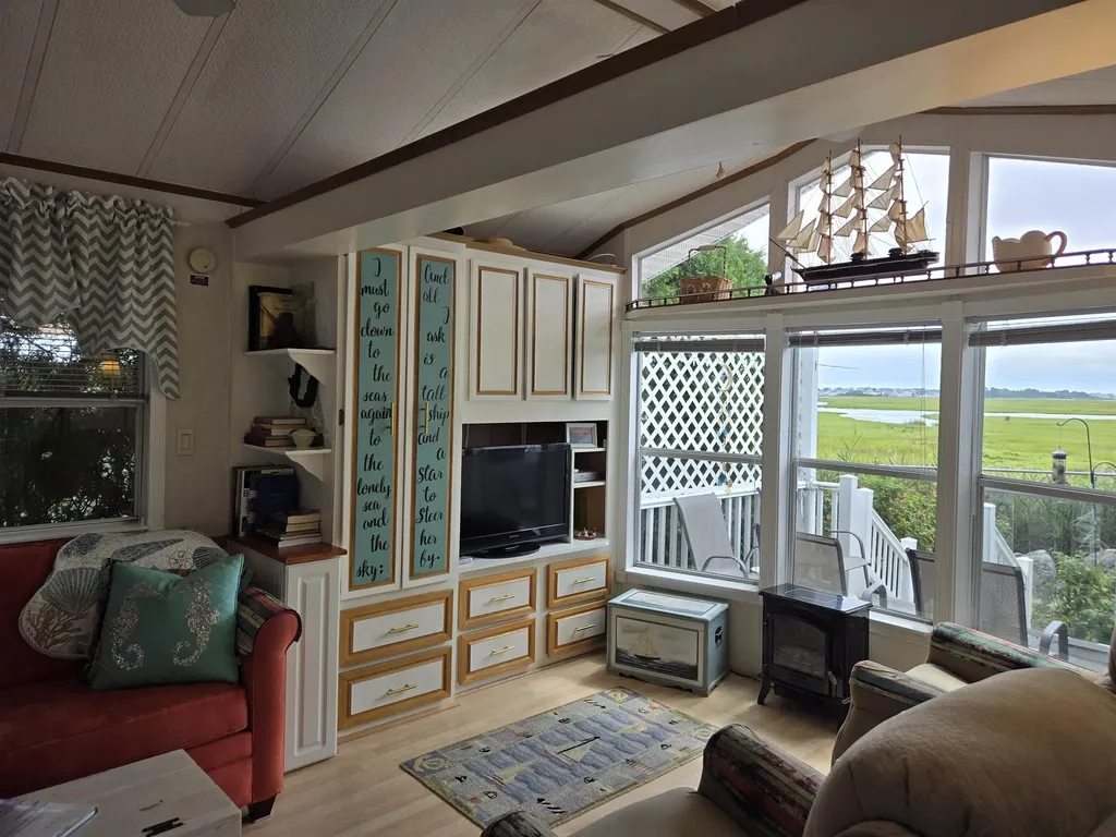 308 State Route 286 Seabrook NH 03874