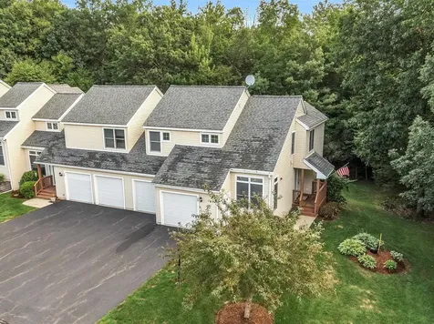 26 Coles Way Atkinson NH 03811