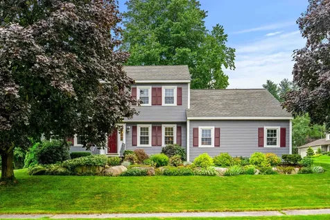 12 Brackenwood Drive Nashua NH 03062