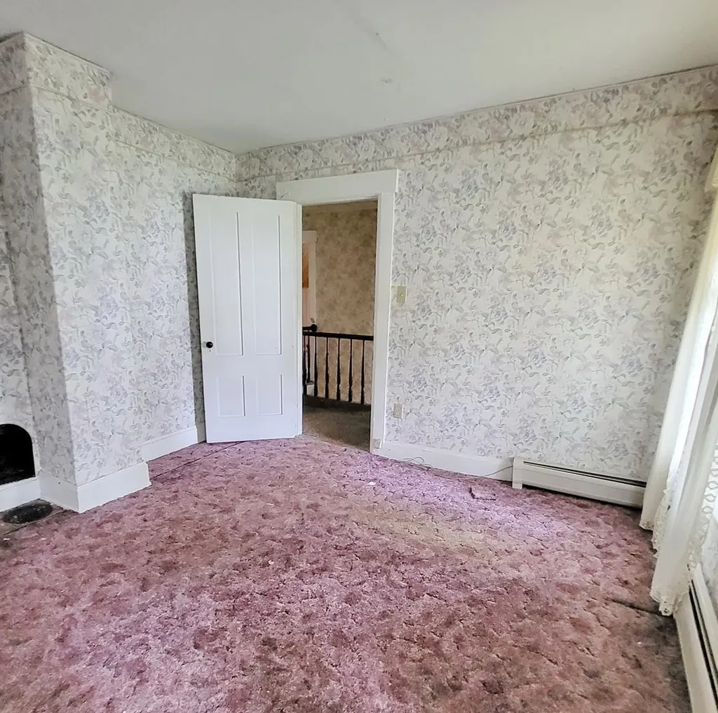 16 Maple Street Whitefield NH 03598