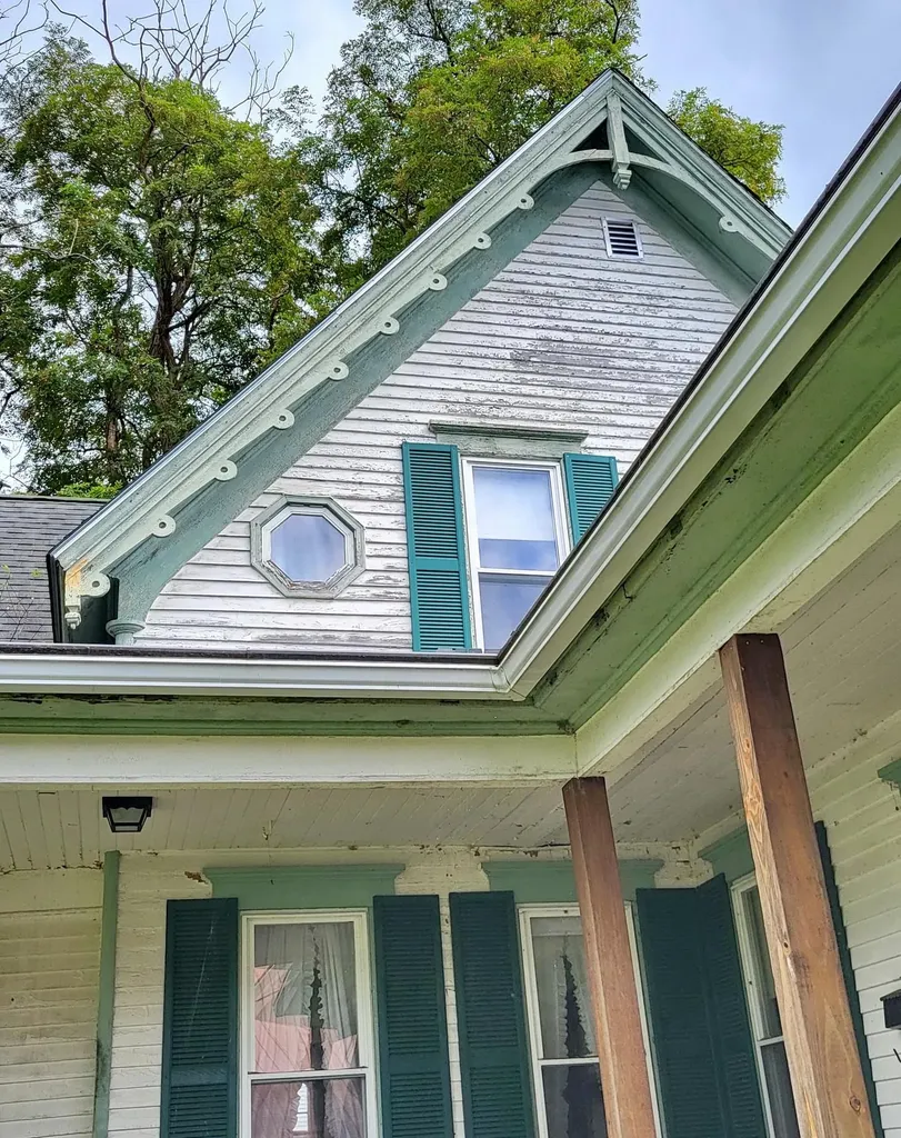 16 Maple Street Whitefield NH 03598