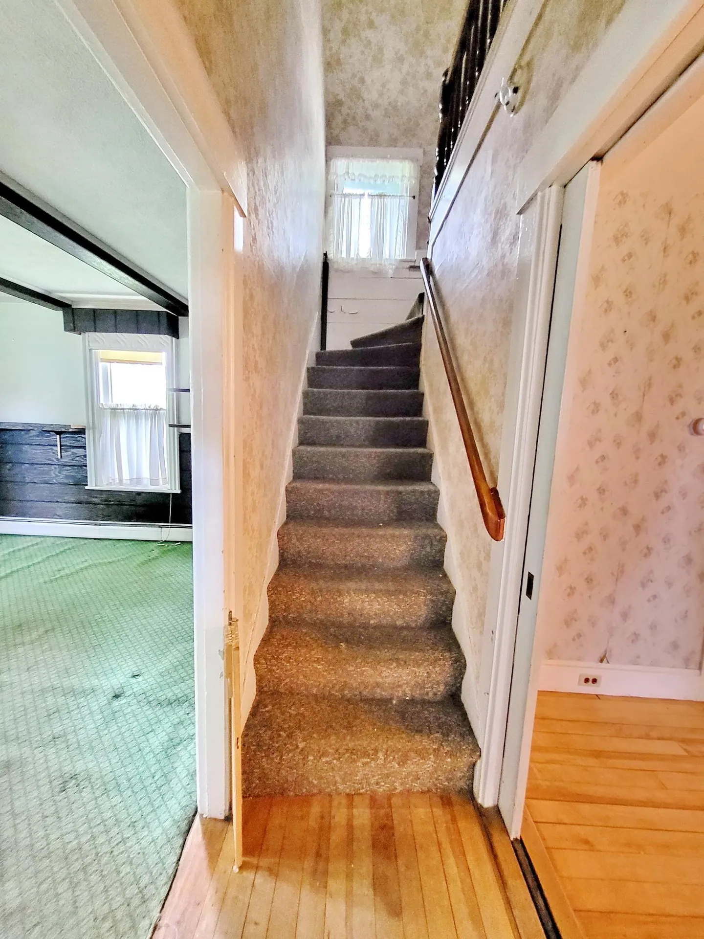 16 Maple Street Whitefield NH 03598