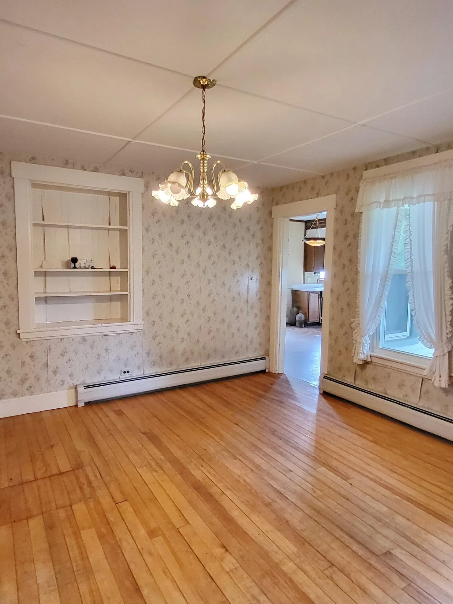 16 Maple Street Whitefield NH 03598