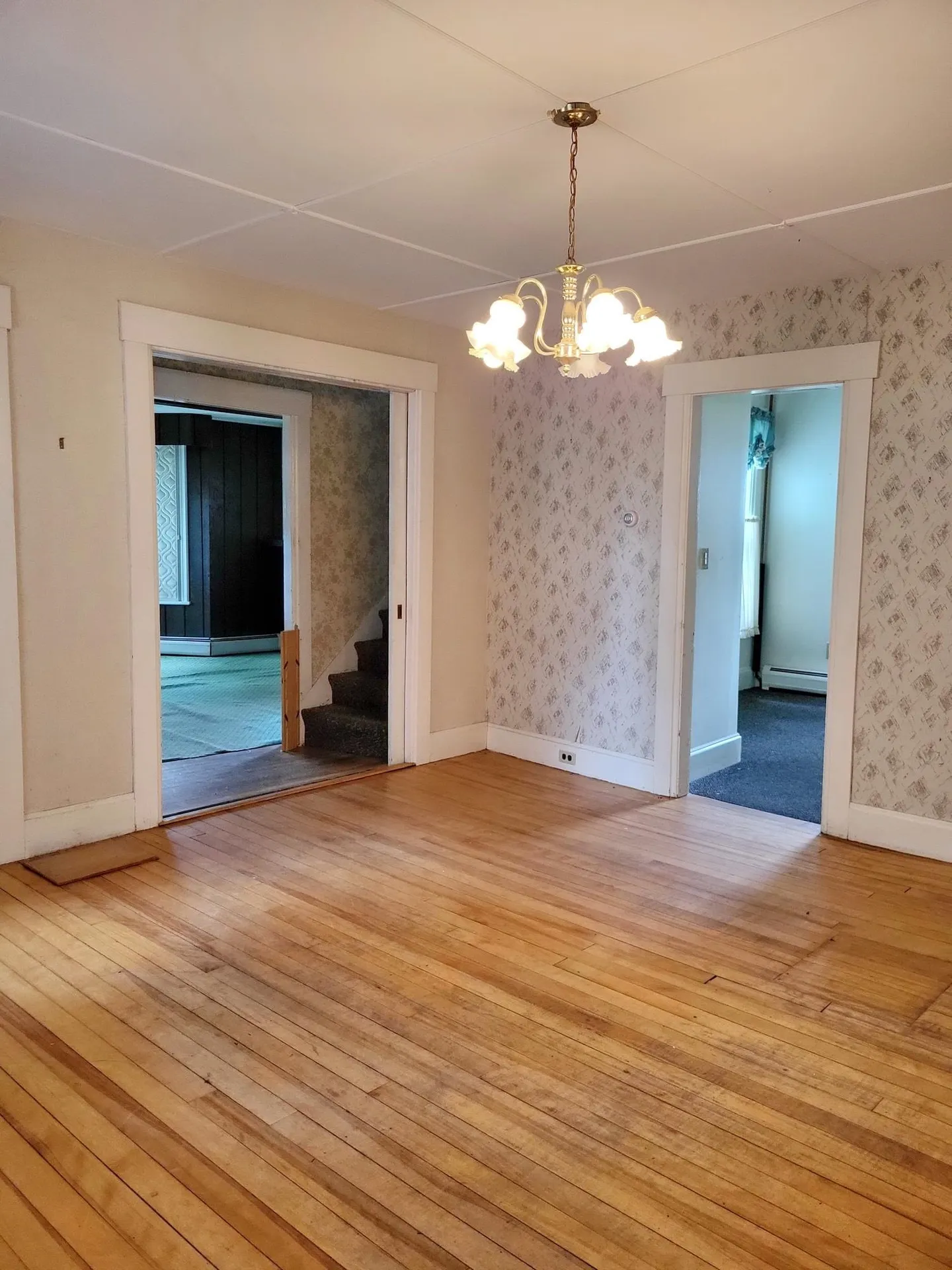 16 Maple Street Whitefield NH 03598