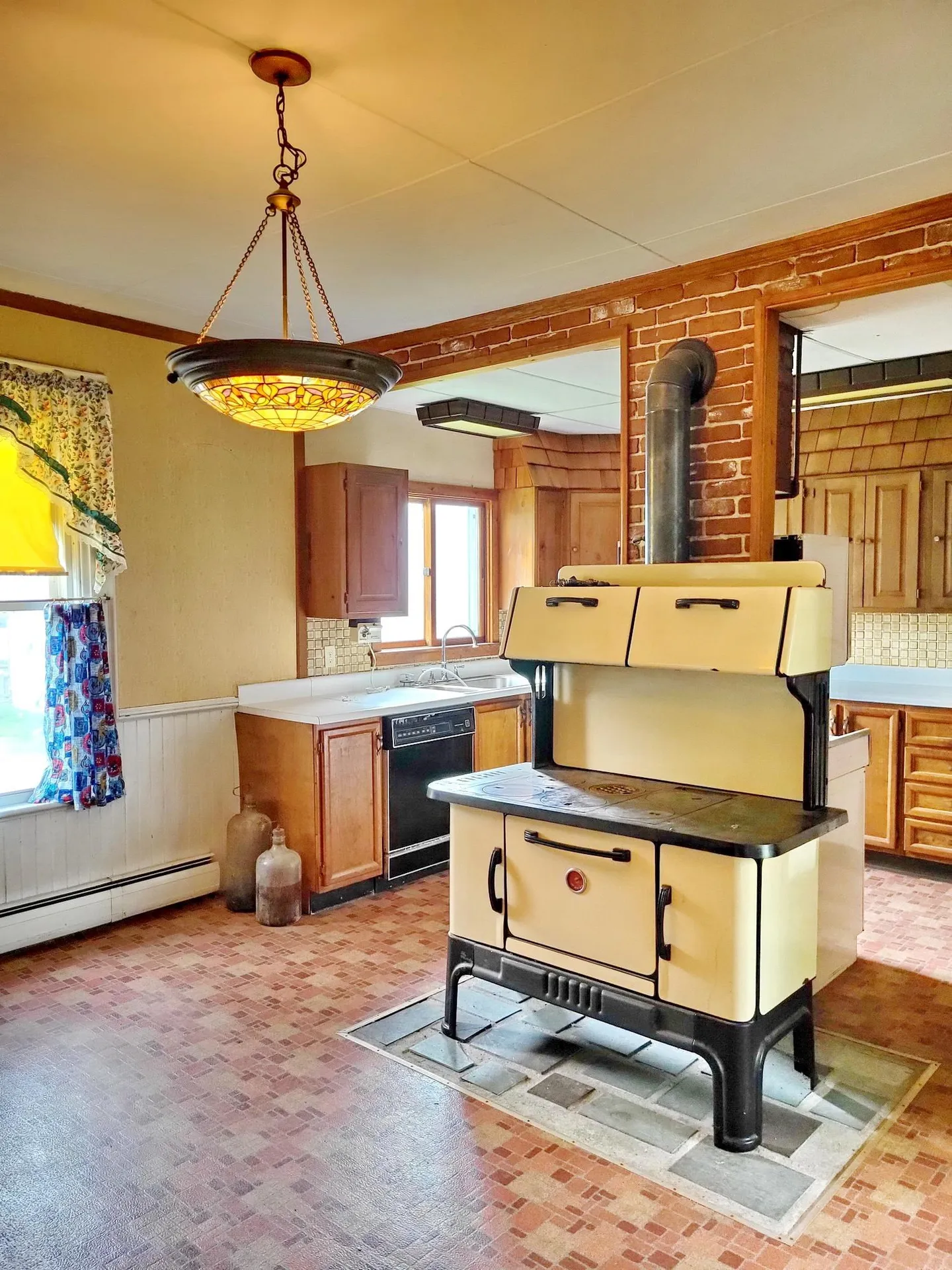 16 Maple Street Whitefield NH 03598