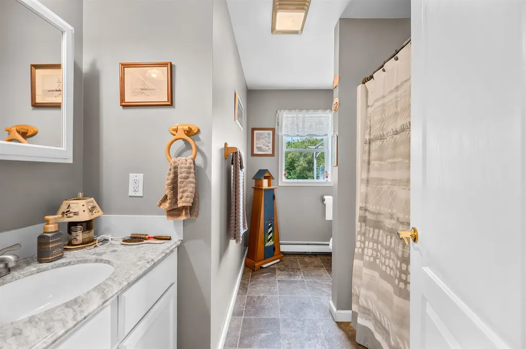 1629 Vt Route 64 Northfield VT 05663