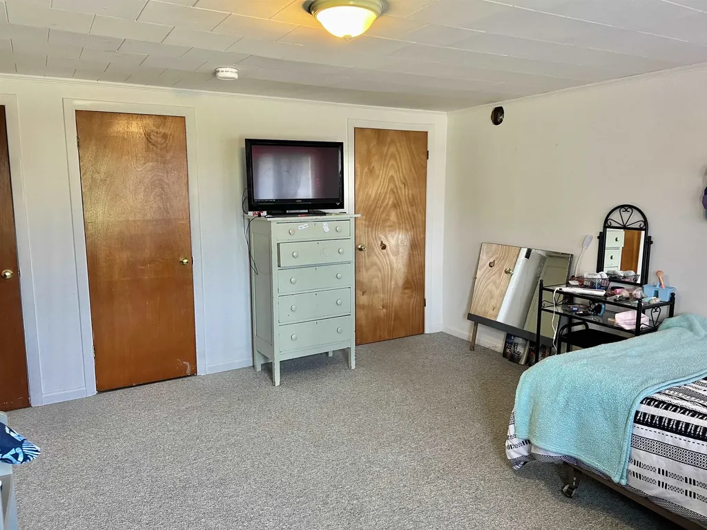 1044 Chamberlin Road Barton VT 05822