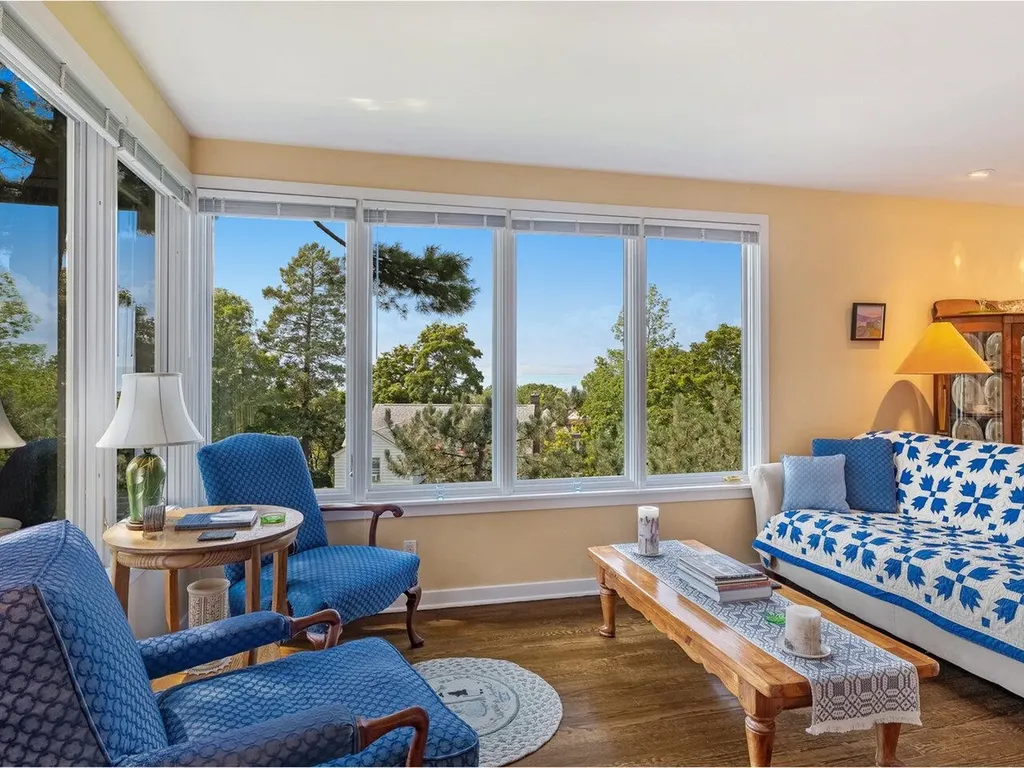 22 Deforest Road Burlington VT 05401