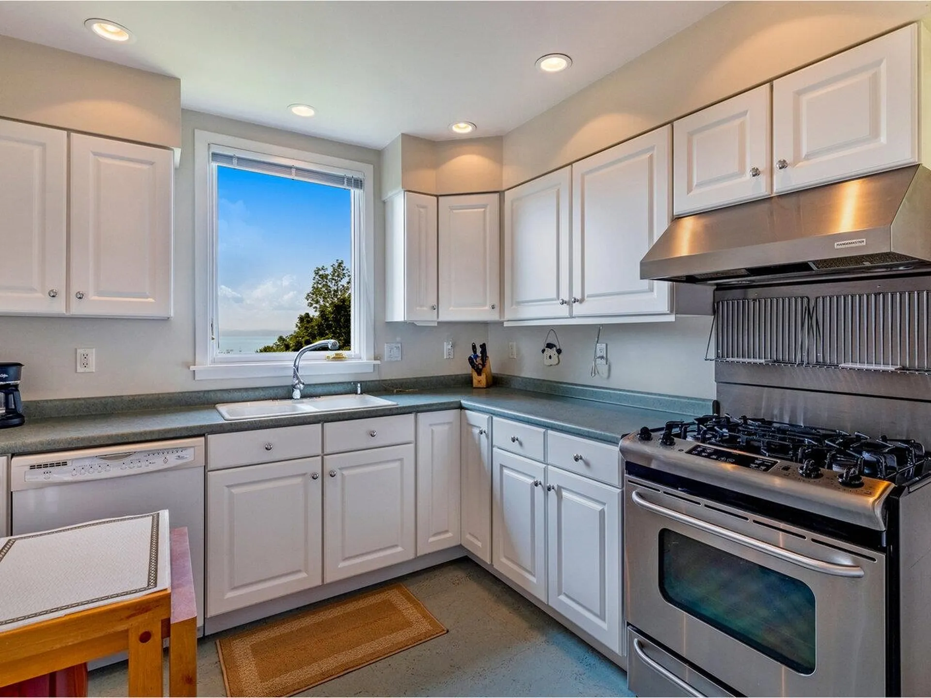 22 Deforest Road Burlington VT 05401