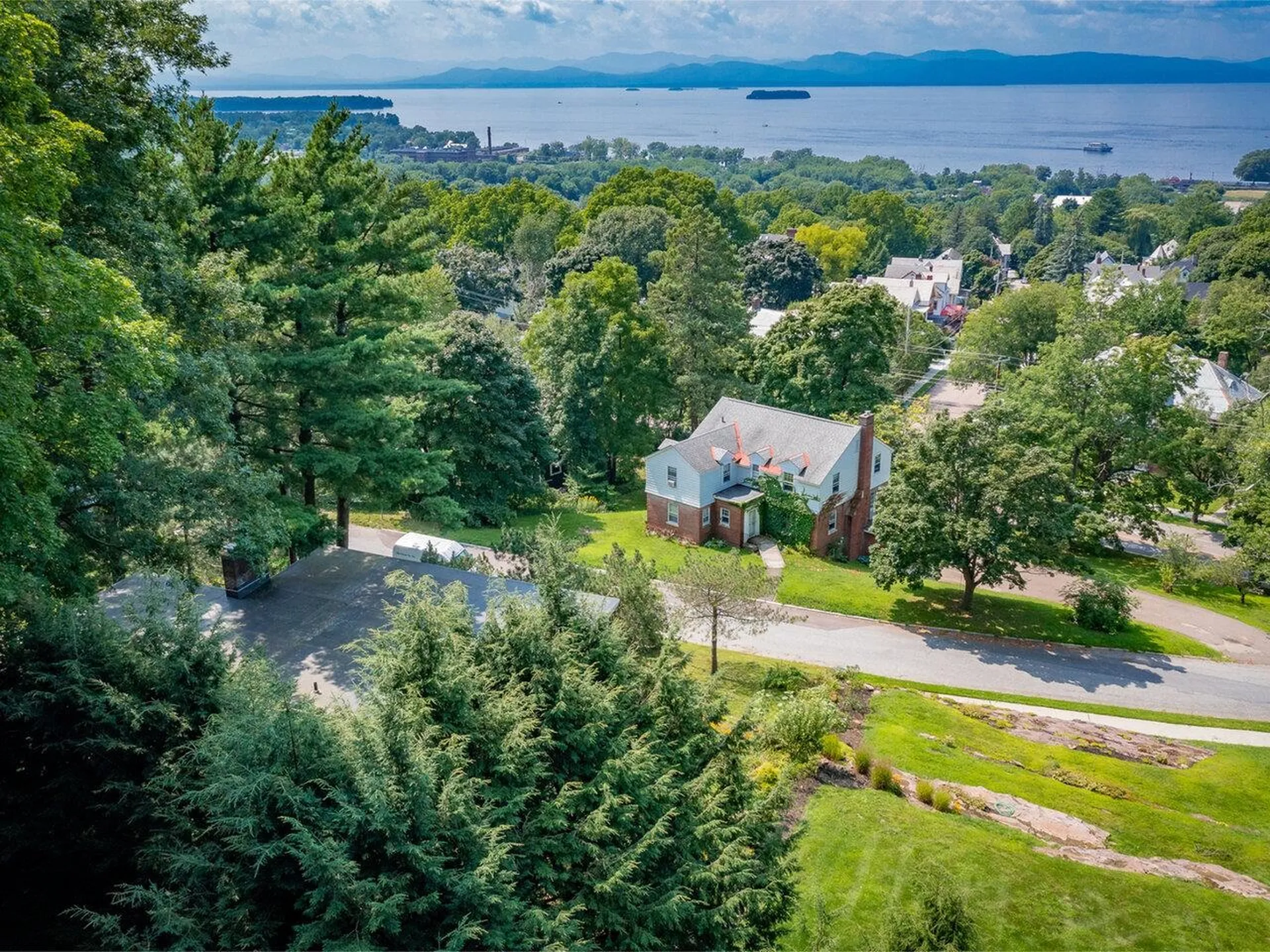 22 Deforest Road Burlington VT 05401