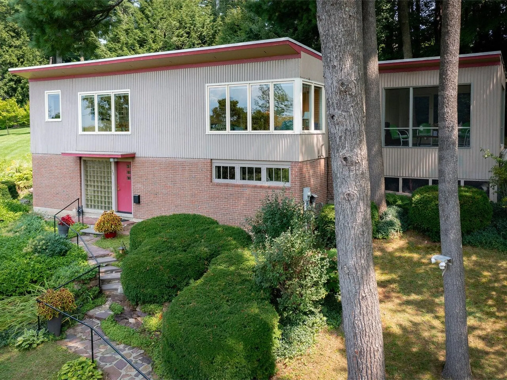 22 Deforest Road Burlington VT 05401