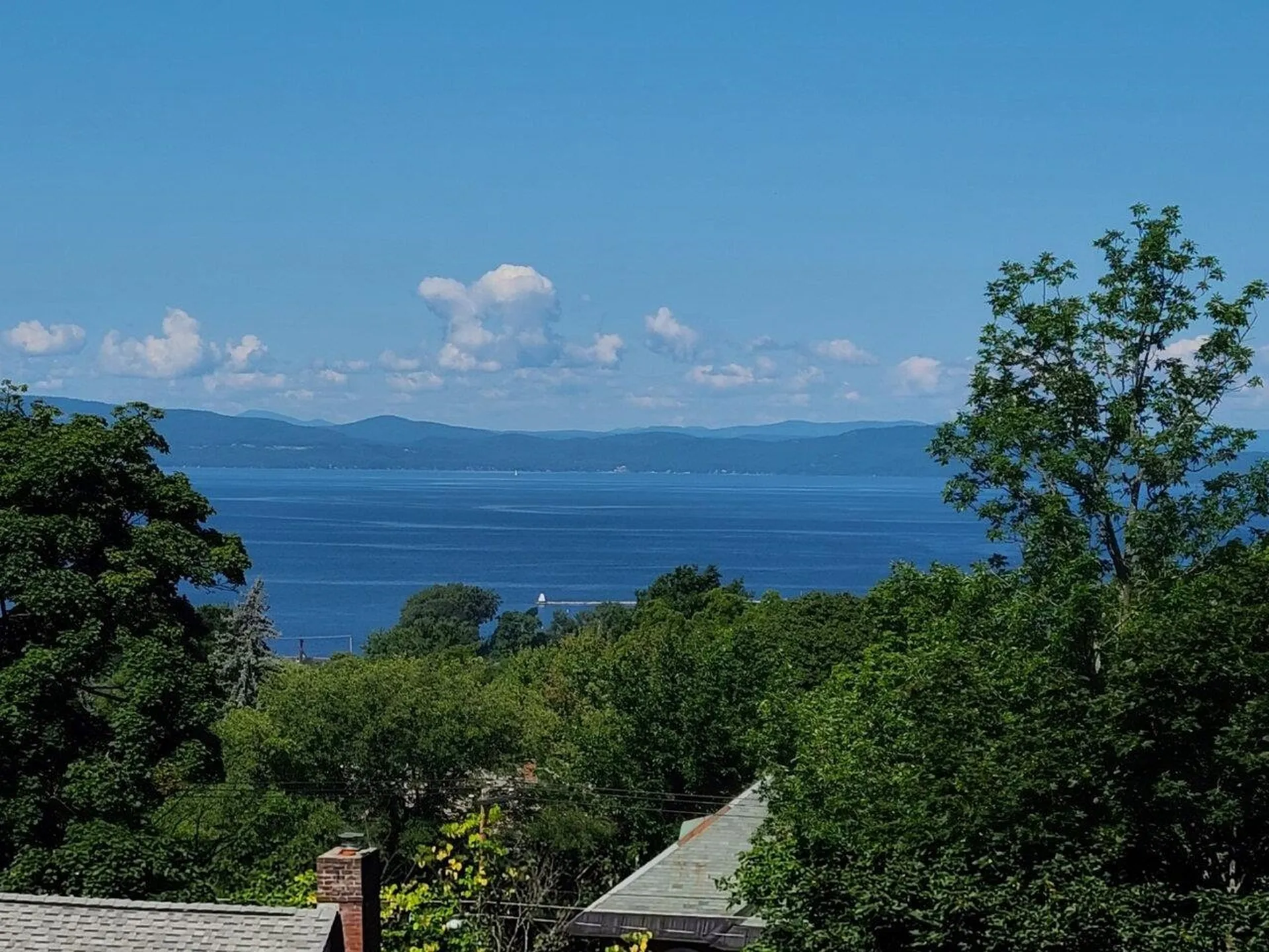 22 Deforest Road Burlington VT 05401