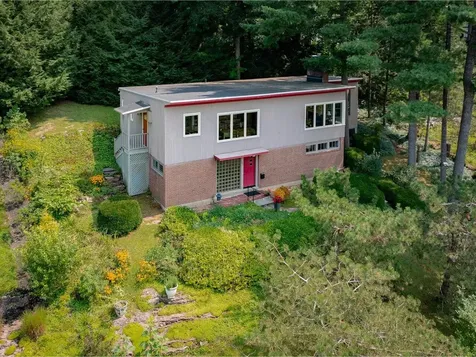22 Deforest Road Burlington VT 05401