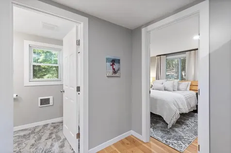 17 Ferndale Road Raymond NH 03077