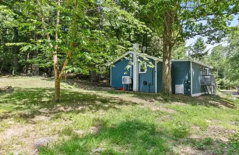 17 Ferndale Road Raymond NH 03077