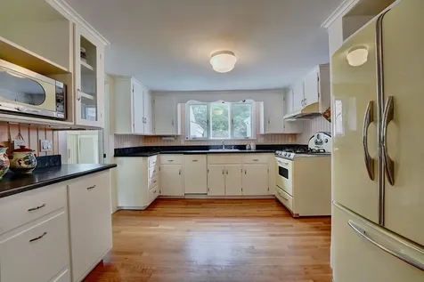 420 Wallis Road Rye NH 03870