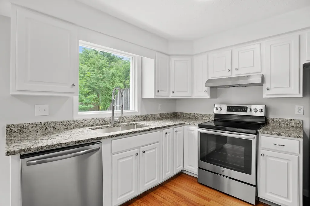 51 Derryfield Court Manchester NH 03104