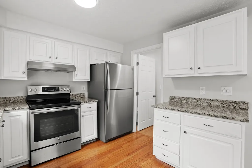 51 Derryfield Court Manchester NH 03104