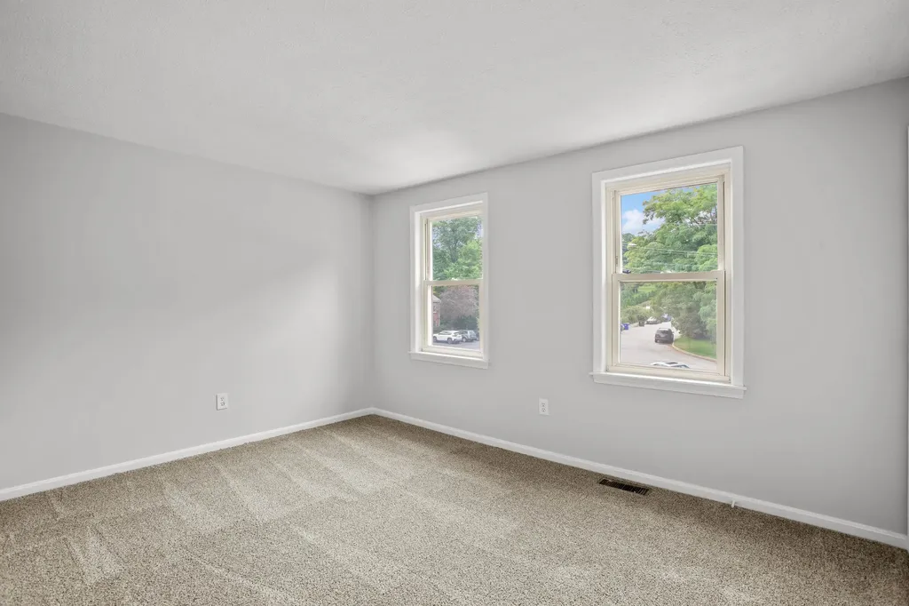 51 Derryfield Court Manchester NH 03104